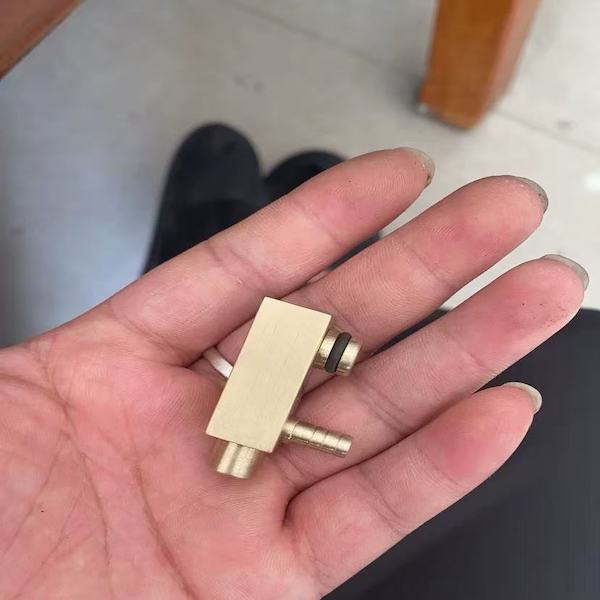 KBA cleaning connector